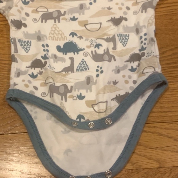 Lot of 4 Baby Boy Clothes - Size 3-6 Months, Carter's and Chick Pea, Cotton - Picture 4 of 10